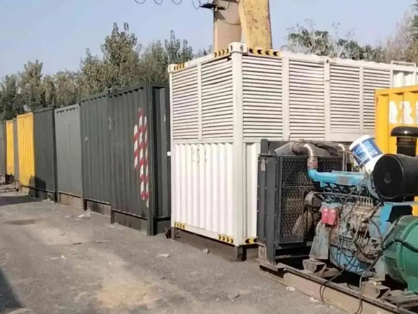 临城200KW柴油发电机机组每小时油耗是多少?
